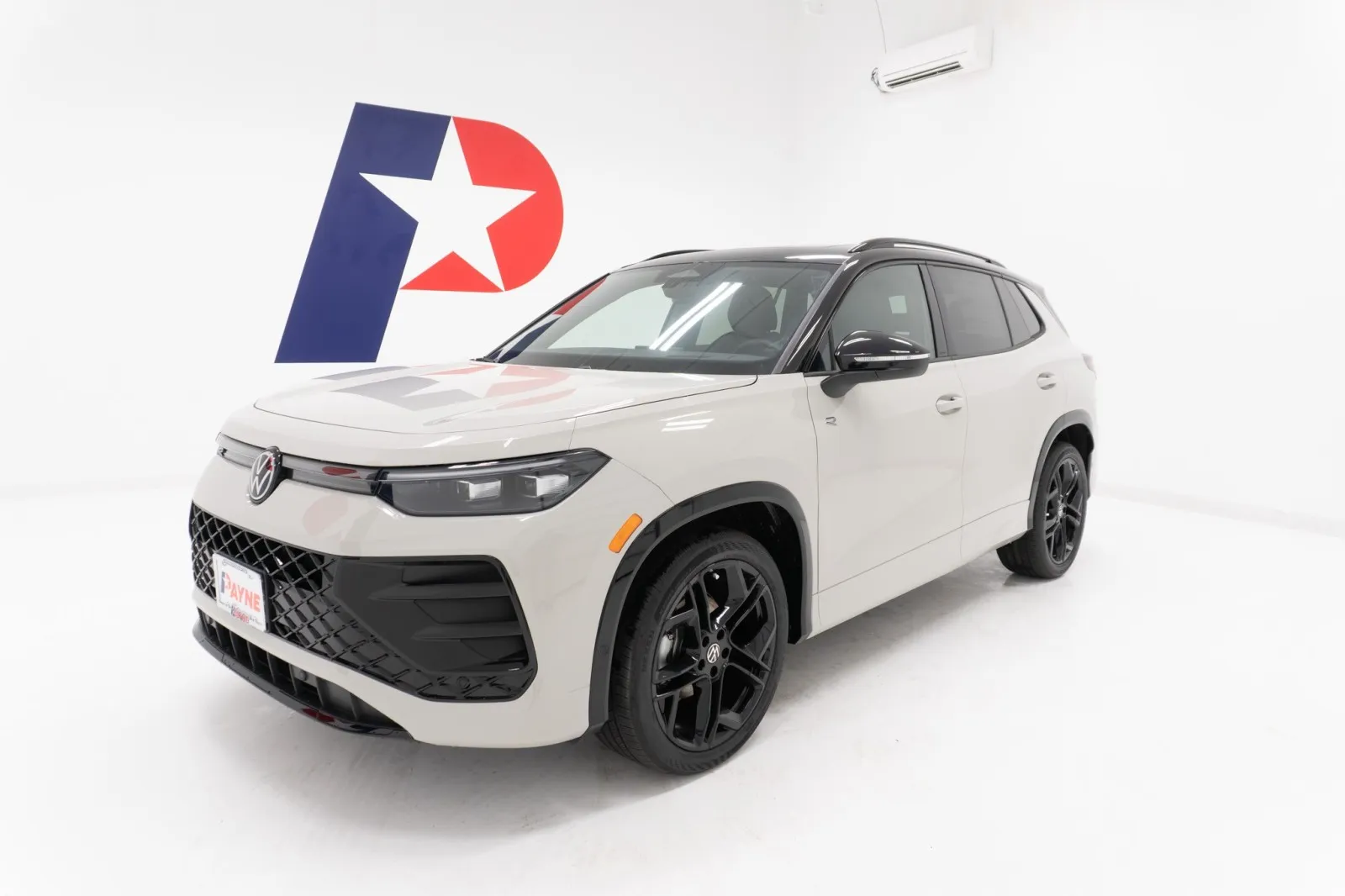 2027 Volkswagen Tiguan SE R-Line Black