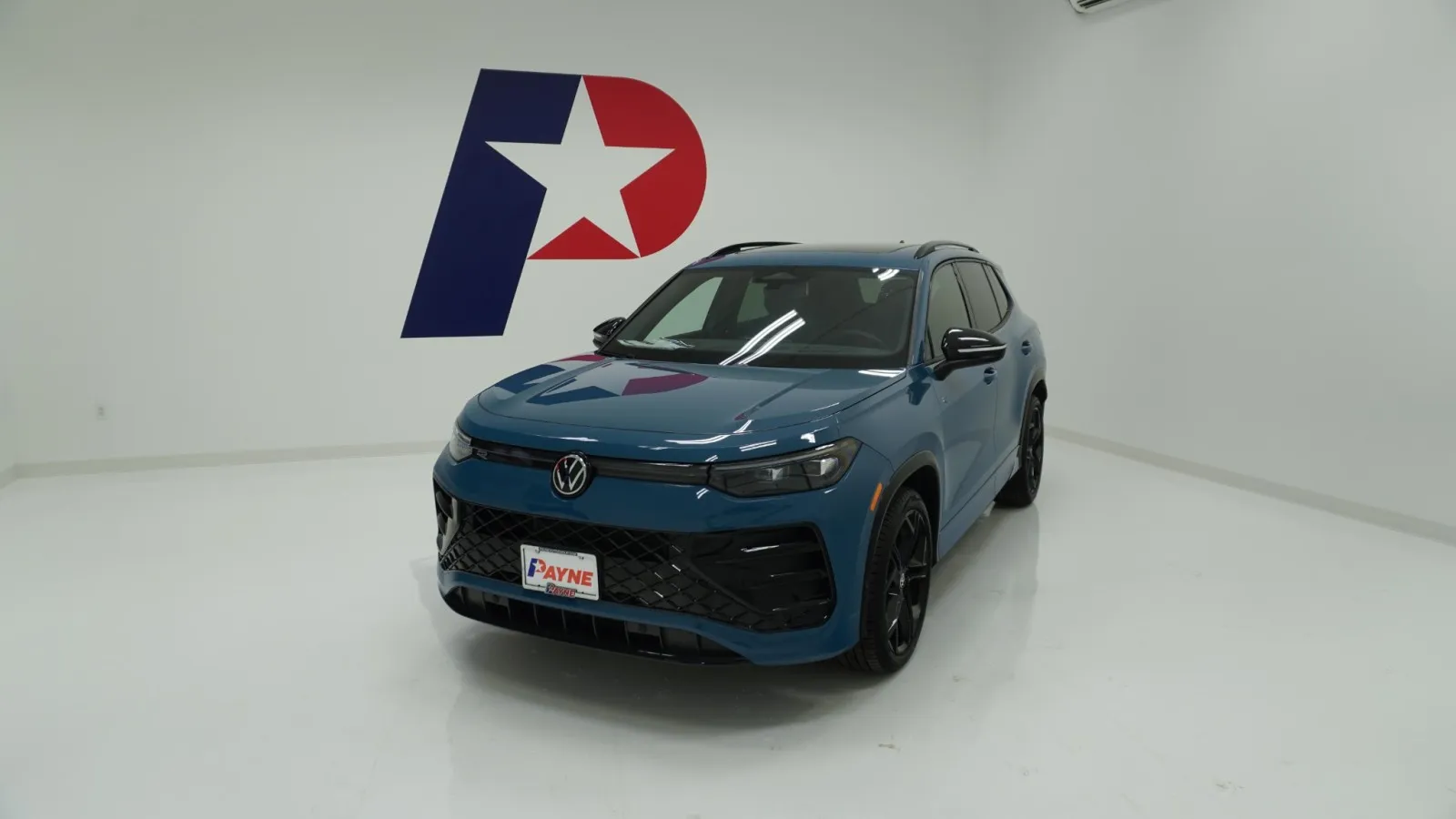 2026 Volkswagen Tiguan SE R-LINE BLACK