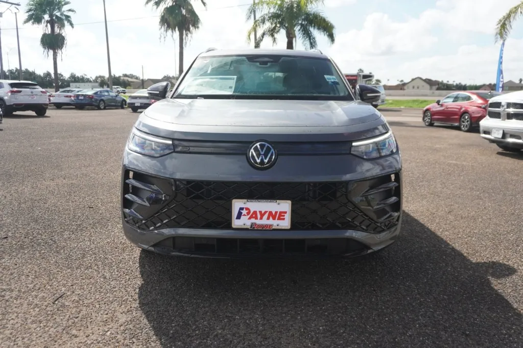 2026 Volkswagen Tiguan SE R-Line Black
