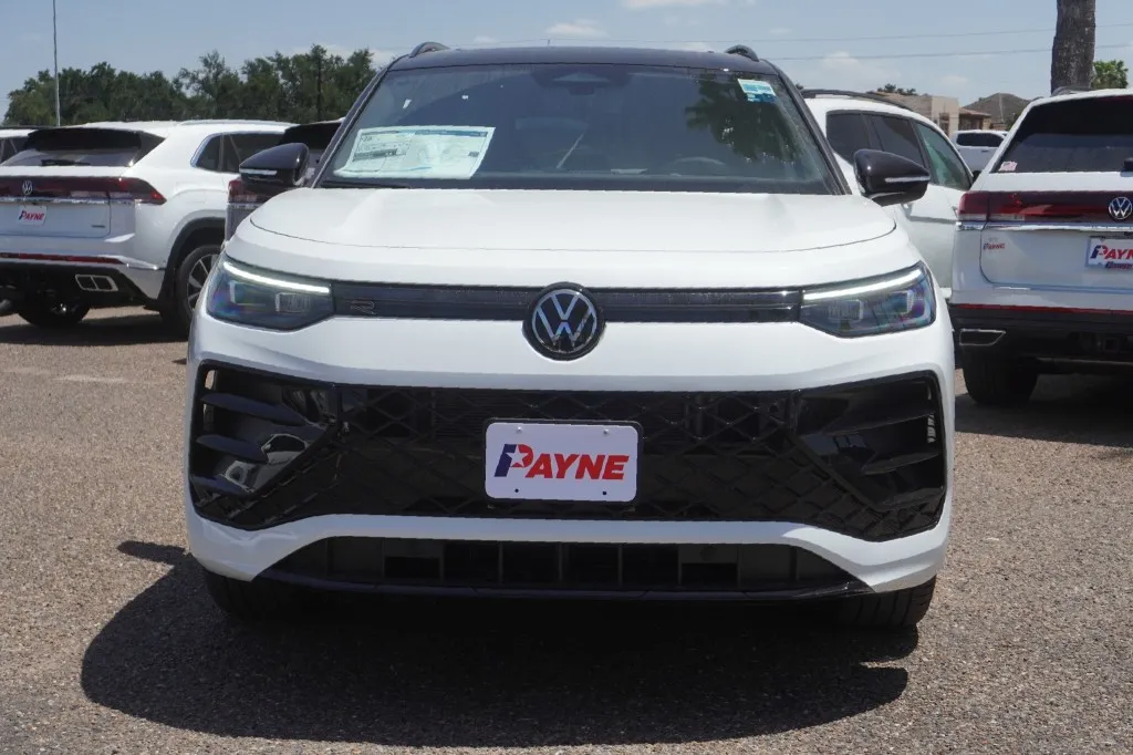 2026 Volkswagen Tiguan SE R-Line Black 2026 Volkswagen Tiguan SE R-Line Black
