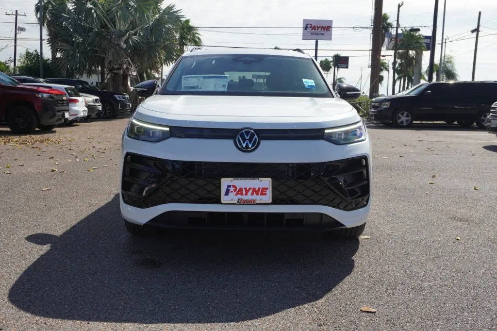 2026 Volkswagen Tiguan SE R-Line Black
