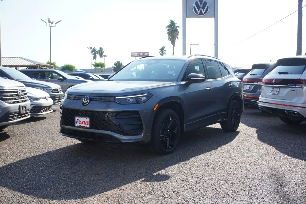 2026 Volkswagen Tiguan SE R-Line Black