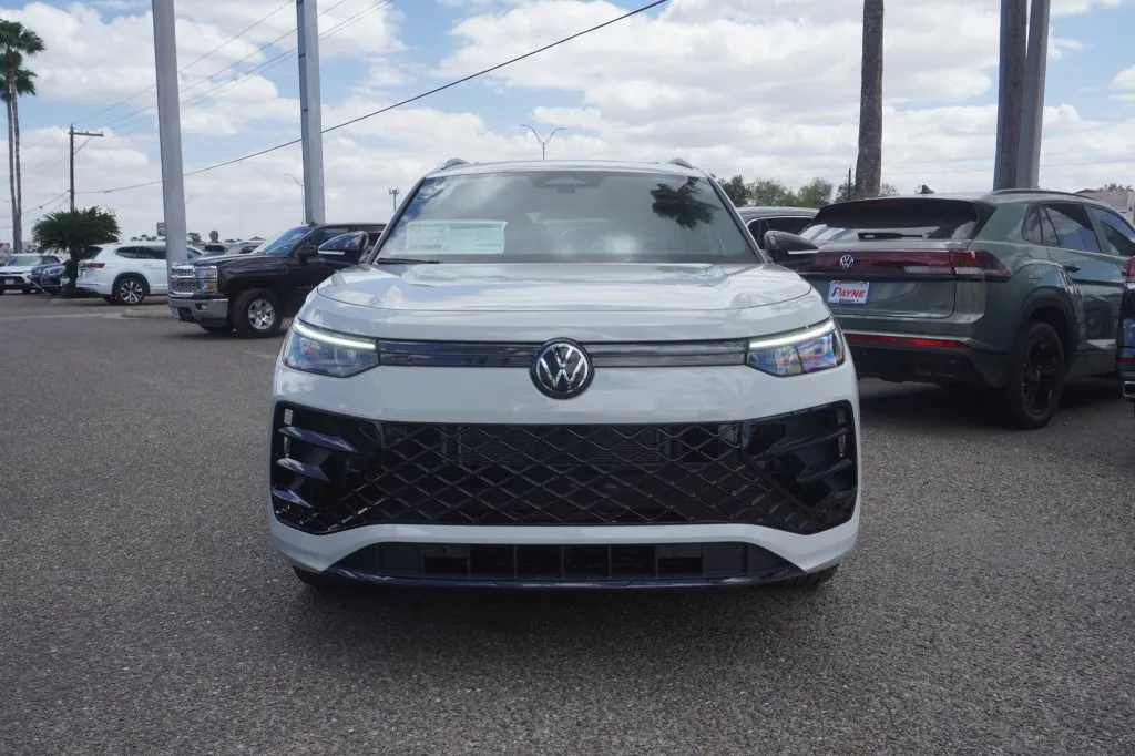 2026 Volkswagen Tiguan SE R-Line Black