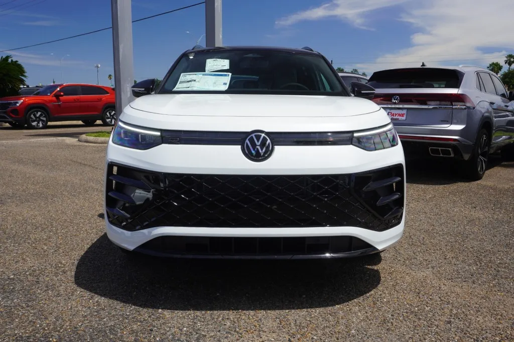 2026 Volkswagen Tiguan SE R-Line Black