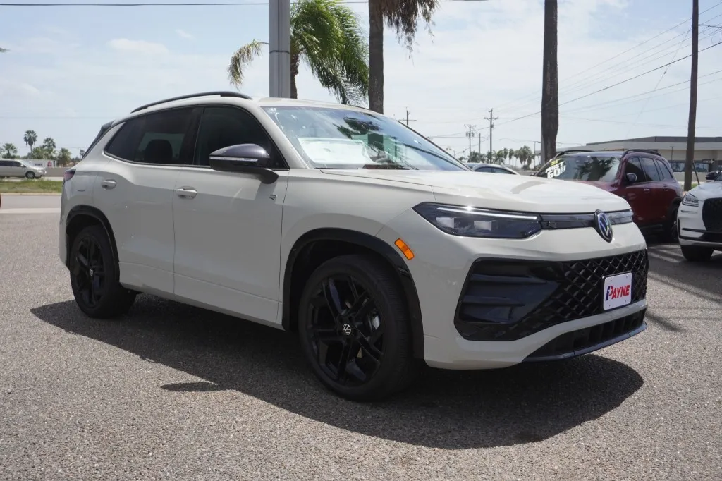 2026 Volkswagen Tiguan SE R-Line Black