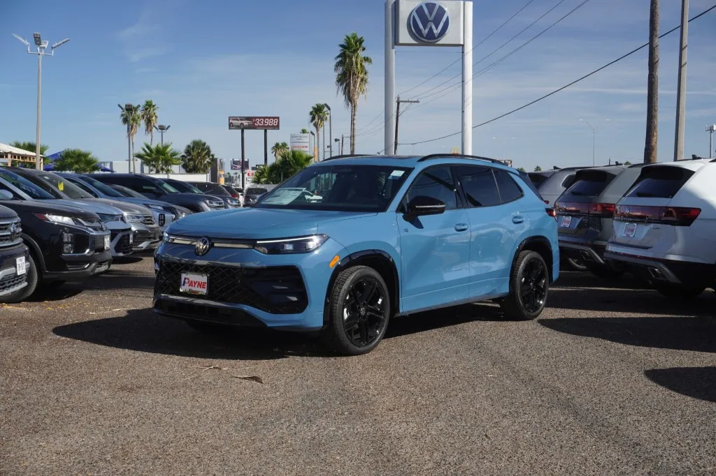 2026 Volkswagen Tiguan SE R-Line Black