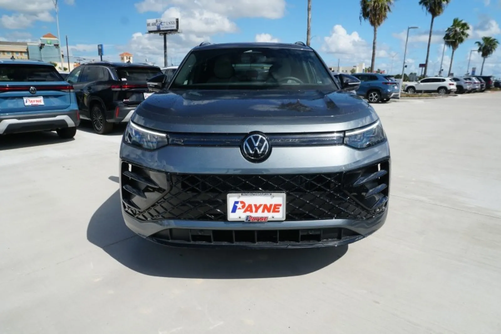 2026 Volkswagen Tiguan SE R-Line Black 2026 Volkswagen Tiguan SE R-Line Black