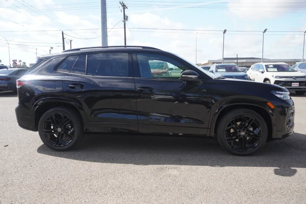 2026 Volkswagen Tiguan SE R-Line Black 2026 Volkswagen Tiguan SE R-Line Black