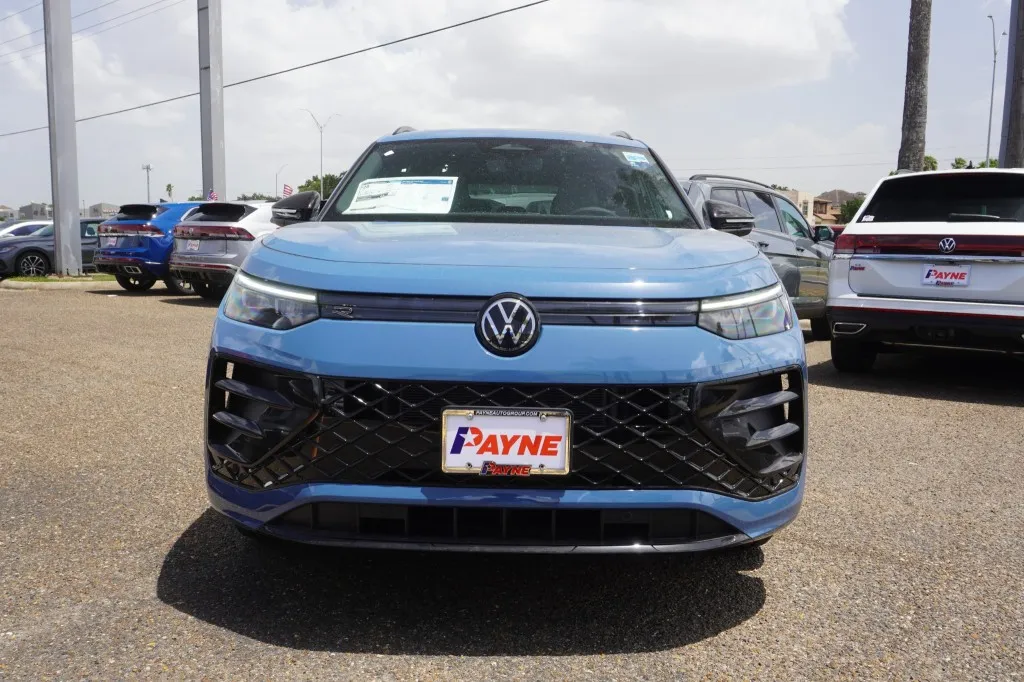 2026 Volkswagen Tiguan SE R-Line Black