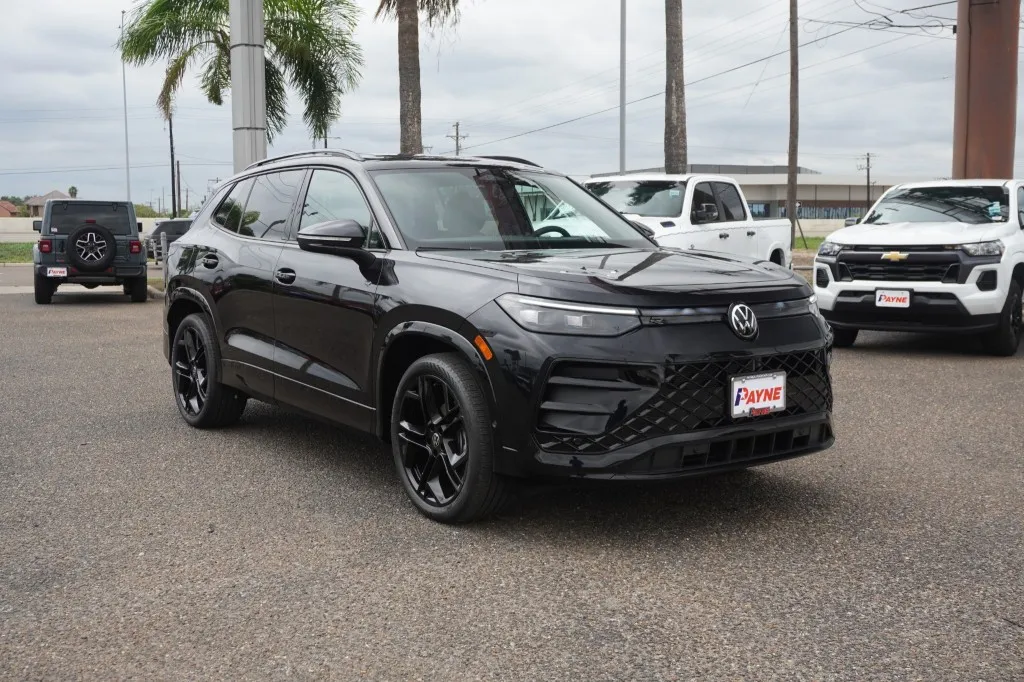 2026 Volkswagen Tiguan SE R-Line Black