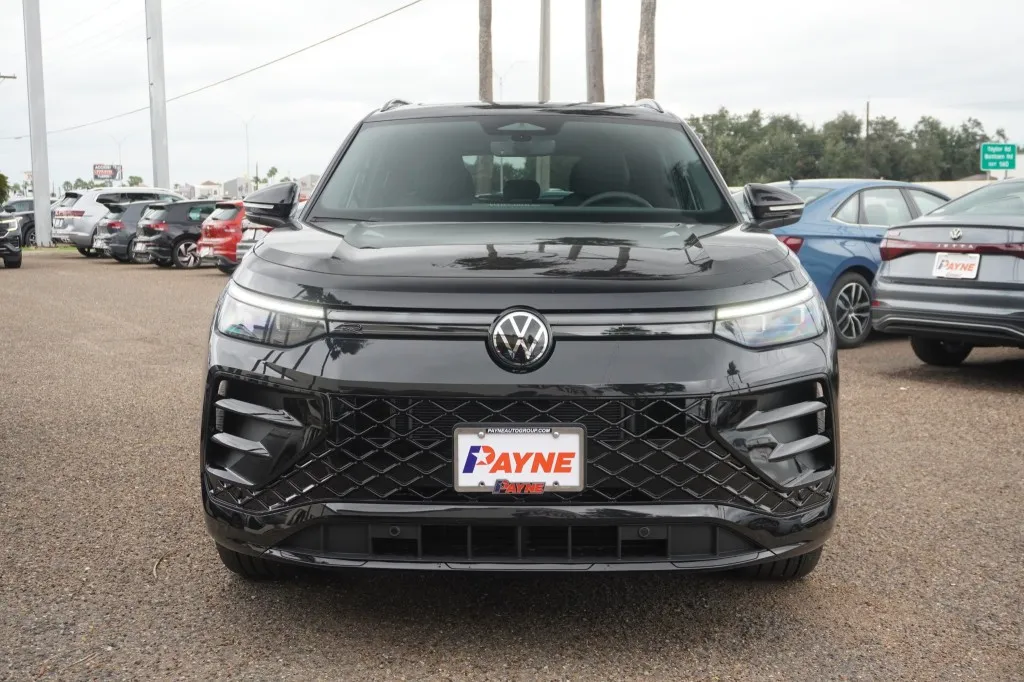 2026 Volkswagen Tiguan SE R-Line Black