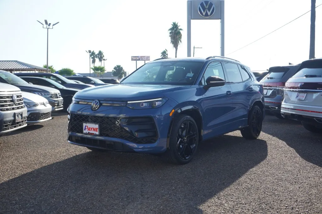 2026 Volkswagen Tiguan SE R-Line Black