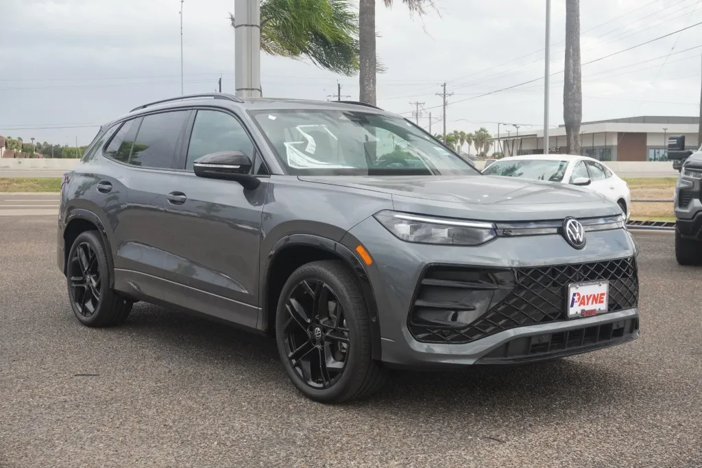 2026 Volkswagen Tiguan SE R-Line Black