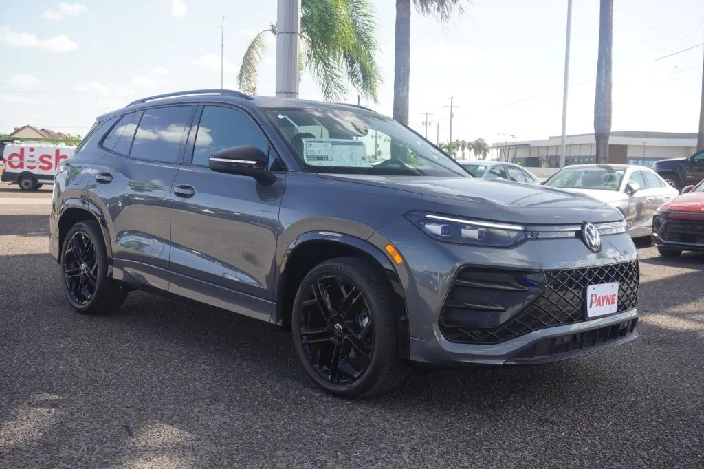 2026 Volkswagen Tiguan SE R-Line Black