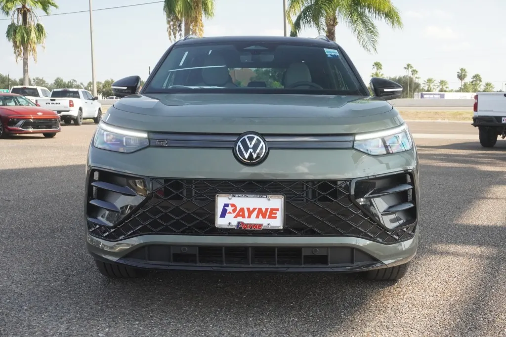 2026 Volkswagen Tiguan SE R-Line Black