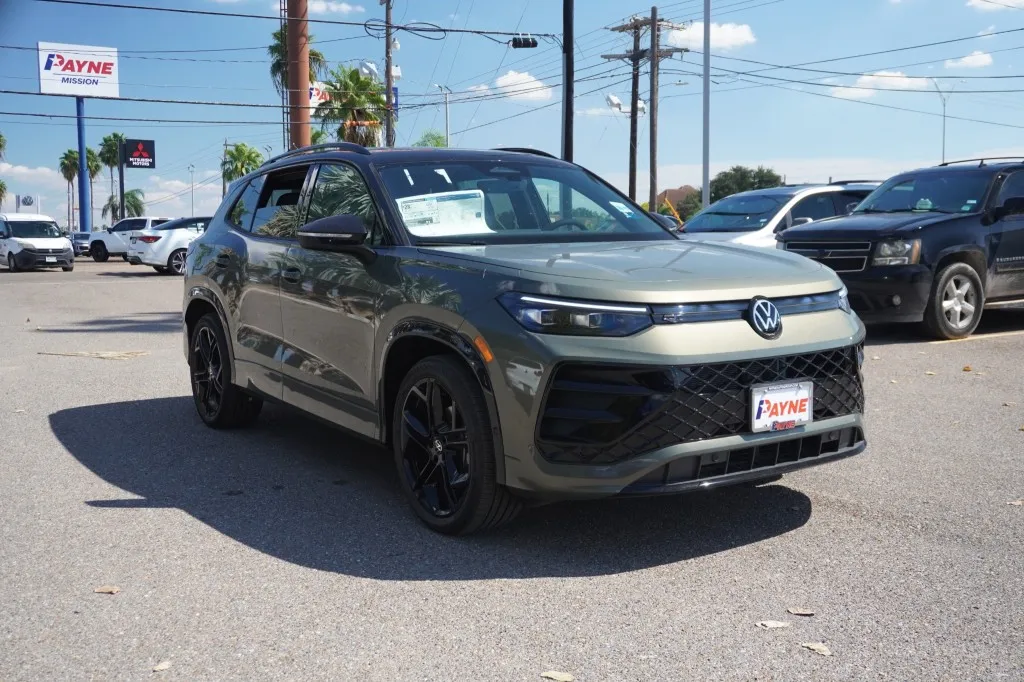 2026 Volkswagen Tiguan SE R-Line Black