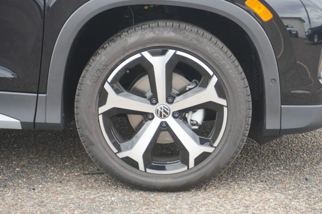 2026 Volkswagen Tiguan SE