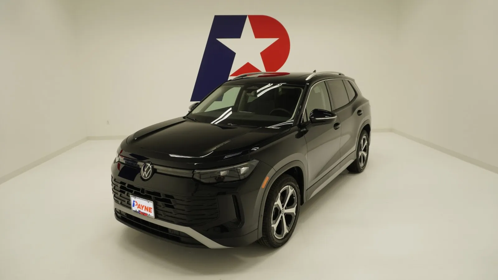 2026 Volkswagen Tiguan SE's photo