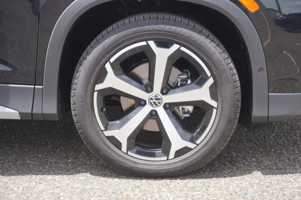 2026 Volkswagen Tiguan SE