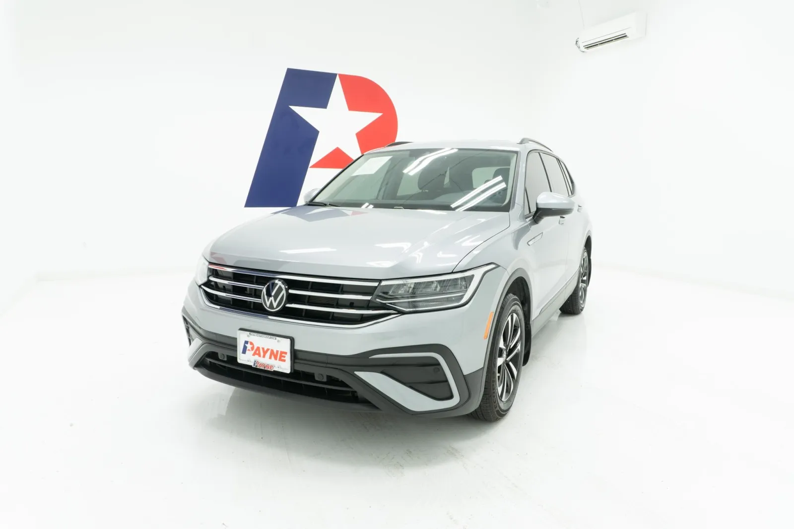 2024 Volkswagen Tiguan 2.0T S's photo