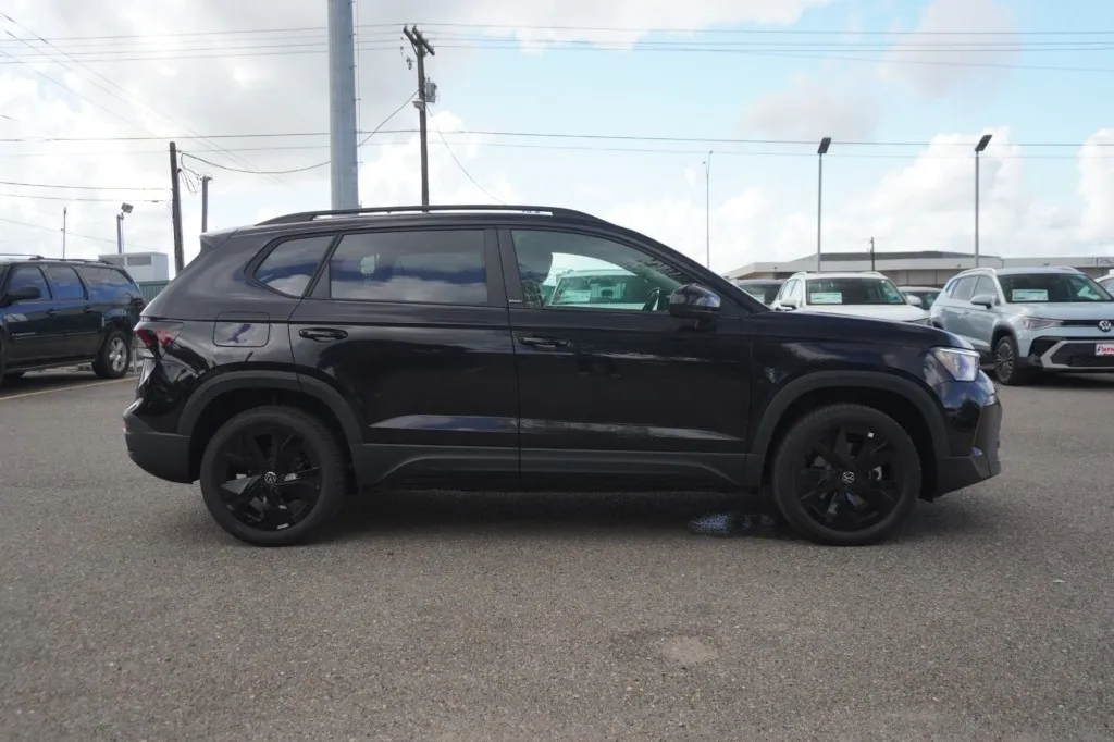 2027 Volkswagen Taos Sport