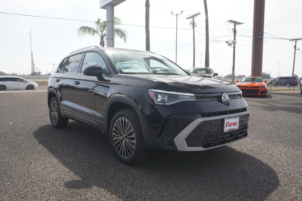 2026 Volkswagen Taos SE