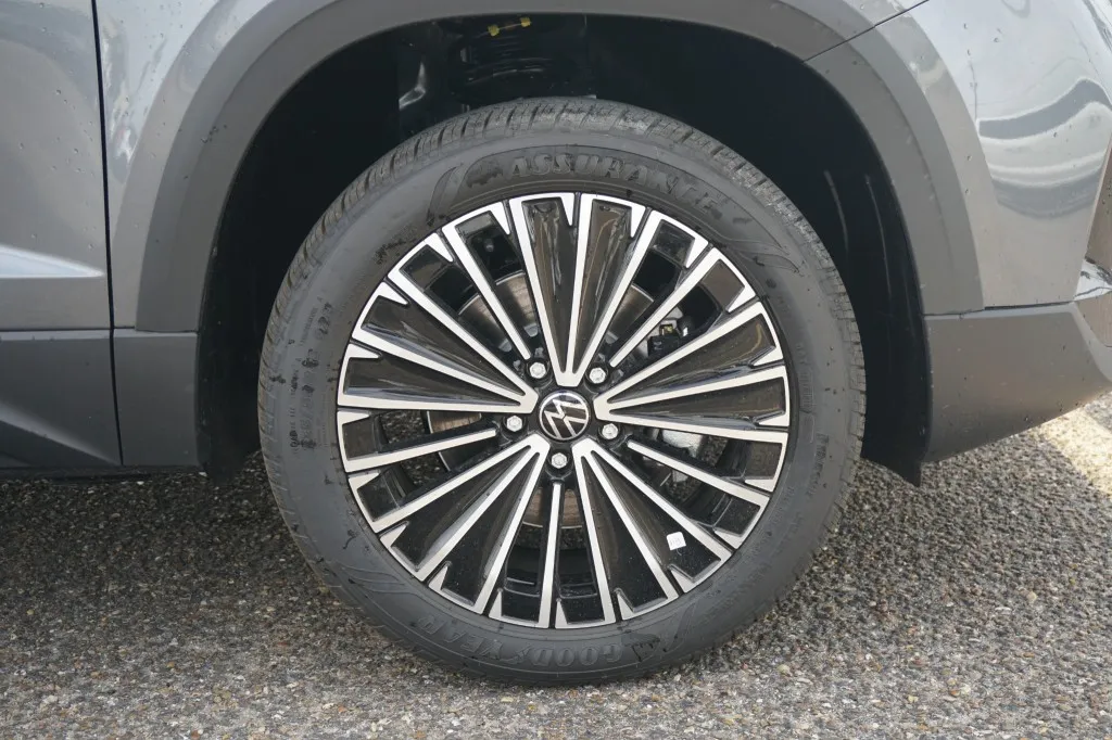 2026 Volkswagen Taos SE 2026 Volkswagen Taos SE