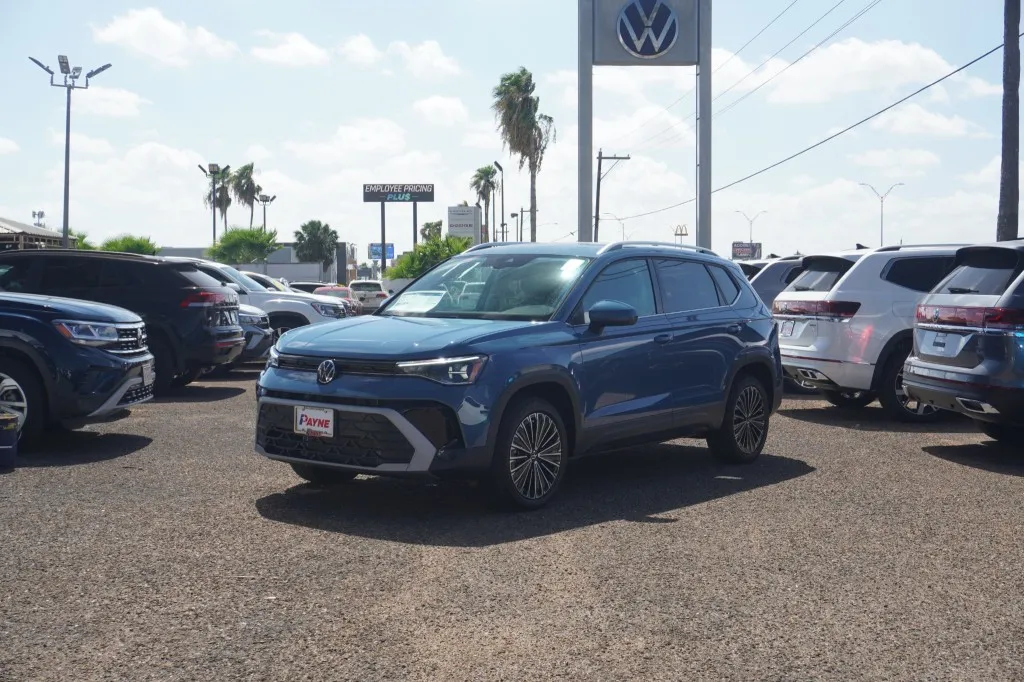 2025 Volkswagen Taos SE