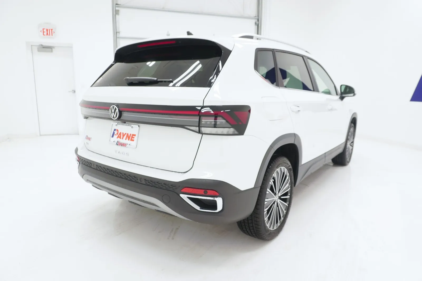 2026 Volkswagen Taos SE