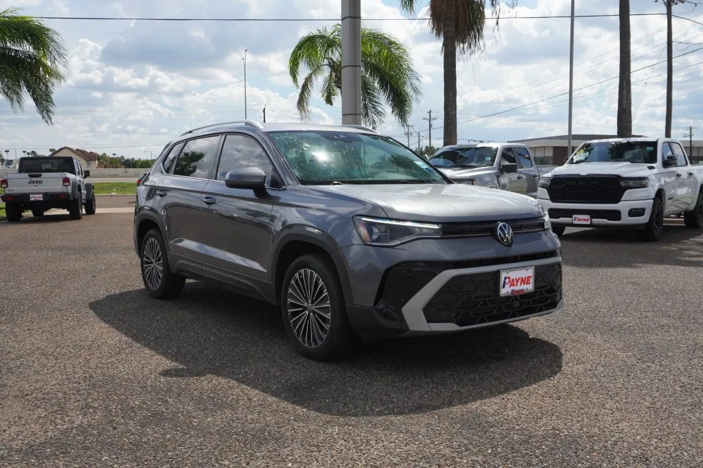 2025 Volkswagen Taos SE