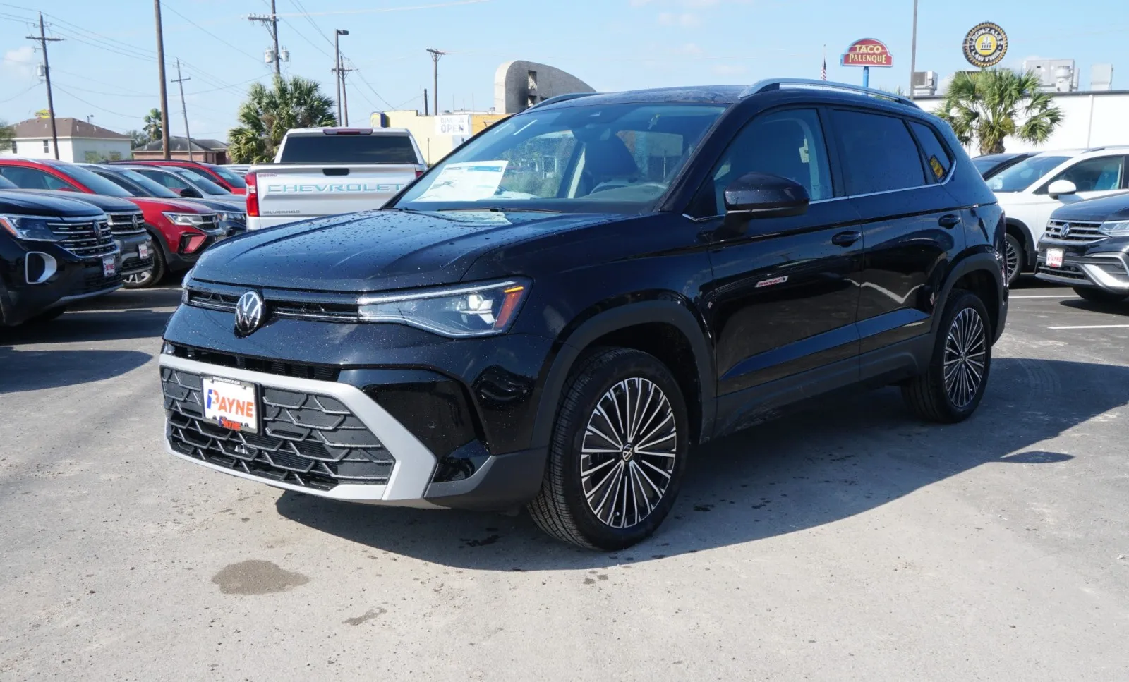 2025 Volkswagen Taos SE