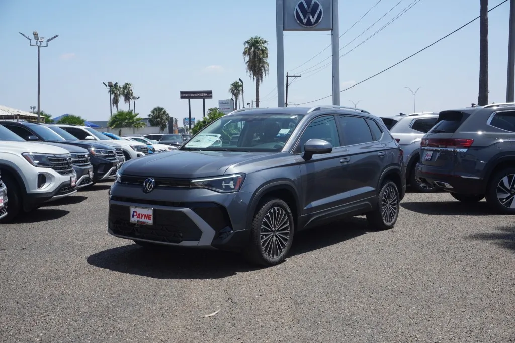 2025 Volkswagen Taos SE