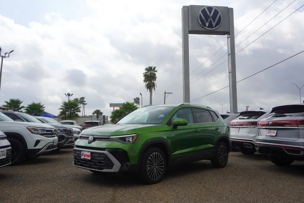 2026 Volkswagen Taos SE