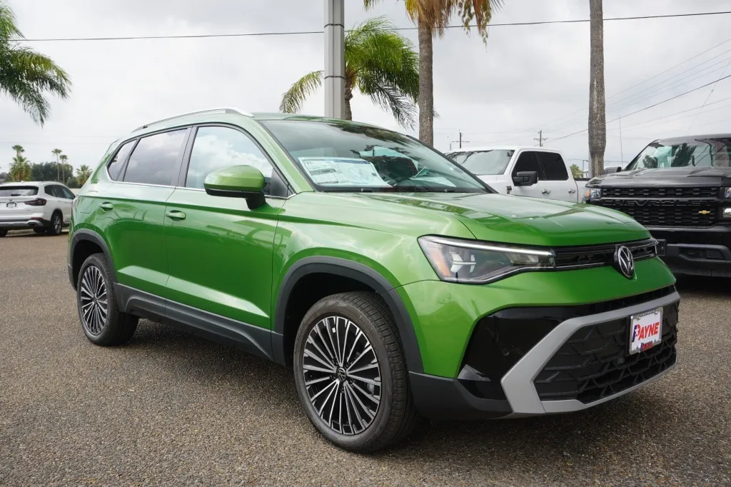2026 Volkswagen Taos SE