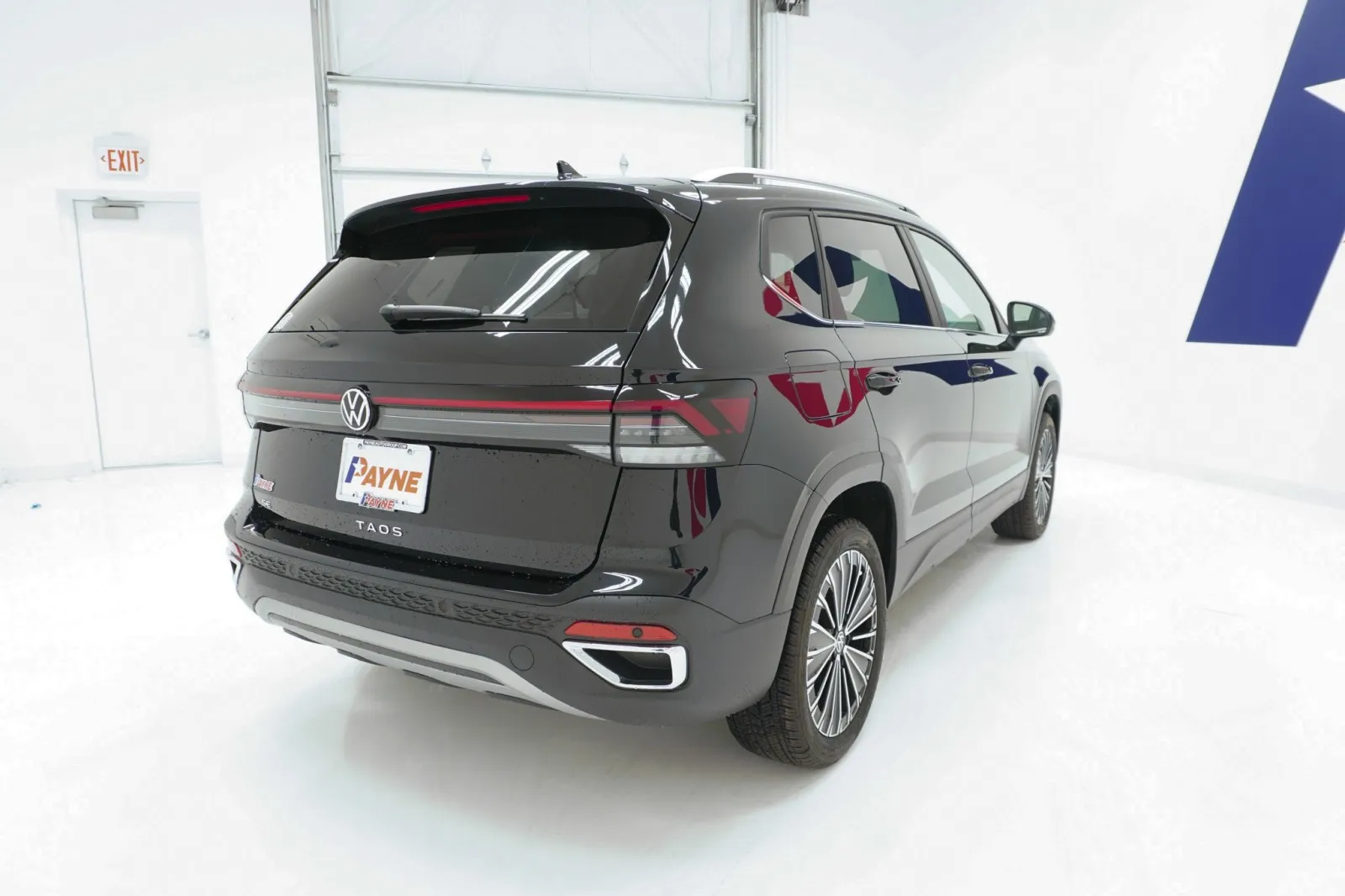 2026 Volkswagen Taos SE
