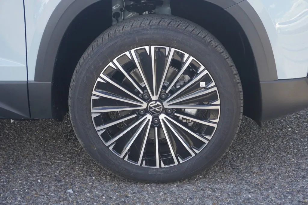 2027 Volkswagen Taos SE 2027 Volkswagen Taos SE