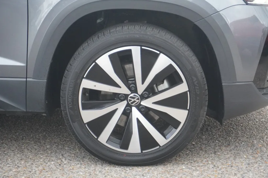 2024 Volkswagen Taos SE 2024 Volkswagen Taos SE