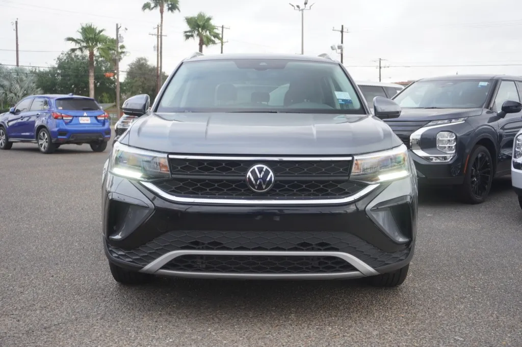 2024 Volkswagen Taos SE 2024 Volkswagen Taos SE