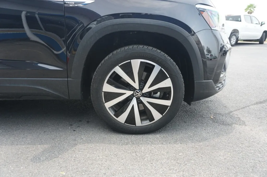 2024 Volkswagen Taos SE