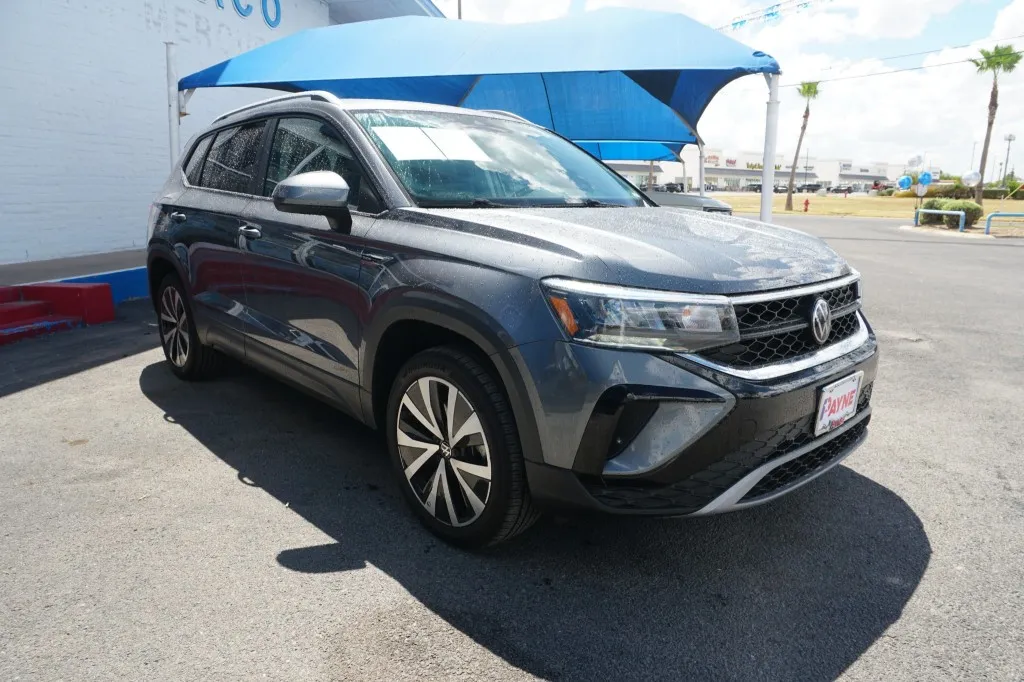 2024 Volkswagen Taos SE