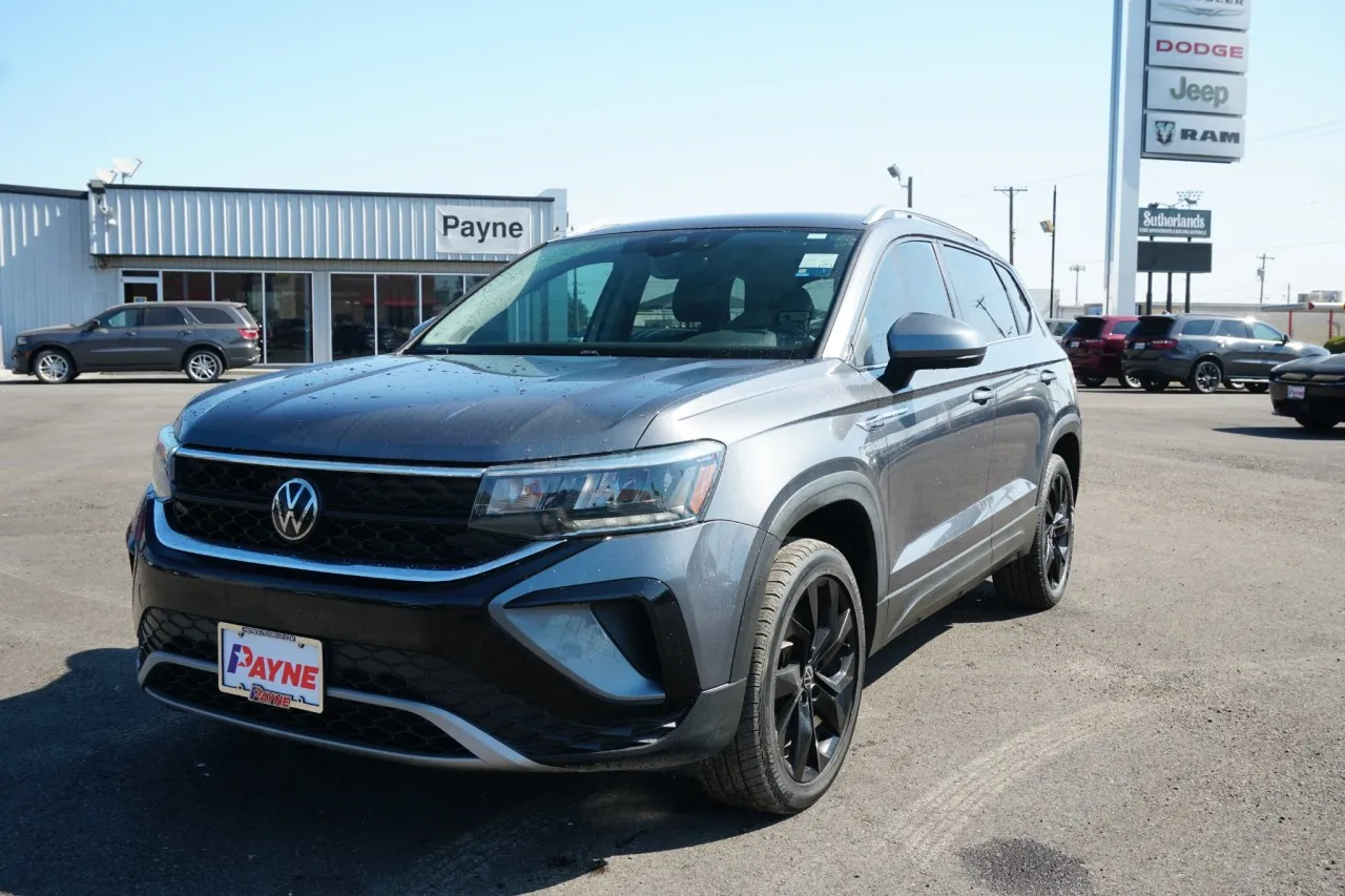 2023 Volkswagen Taos SE