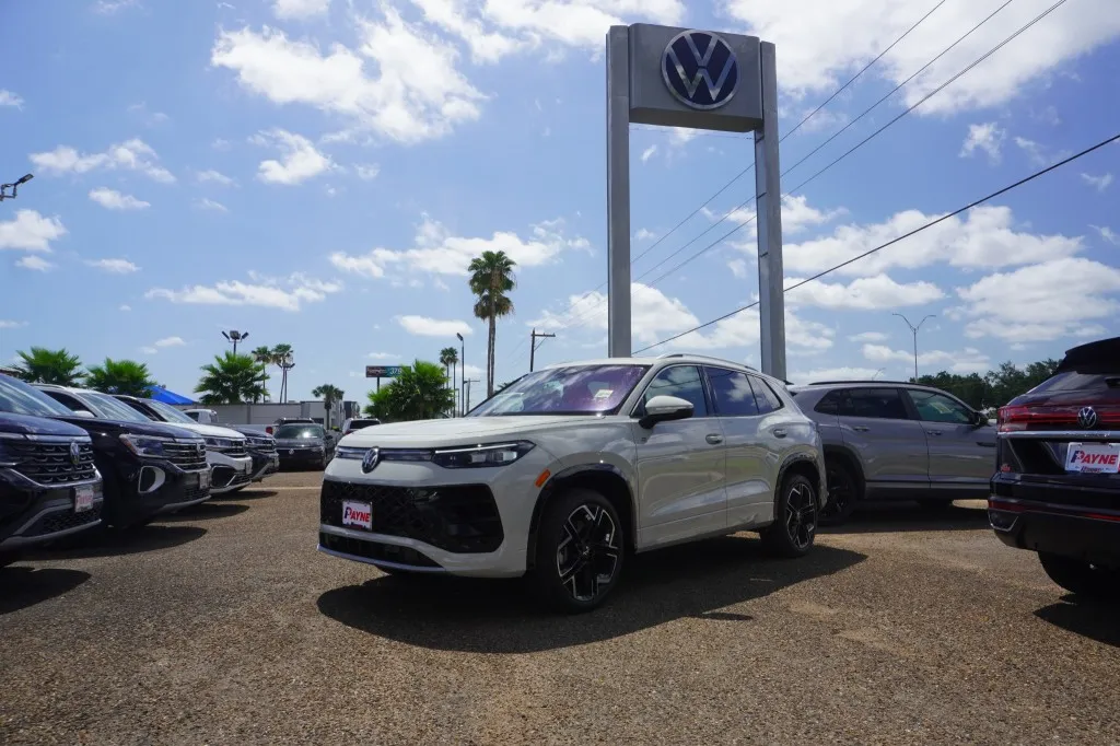 2026 Volkswagen Tiguan SEL R-Line Turbo