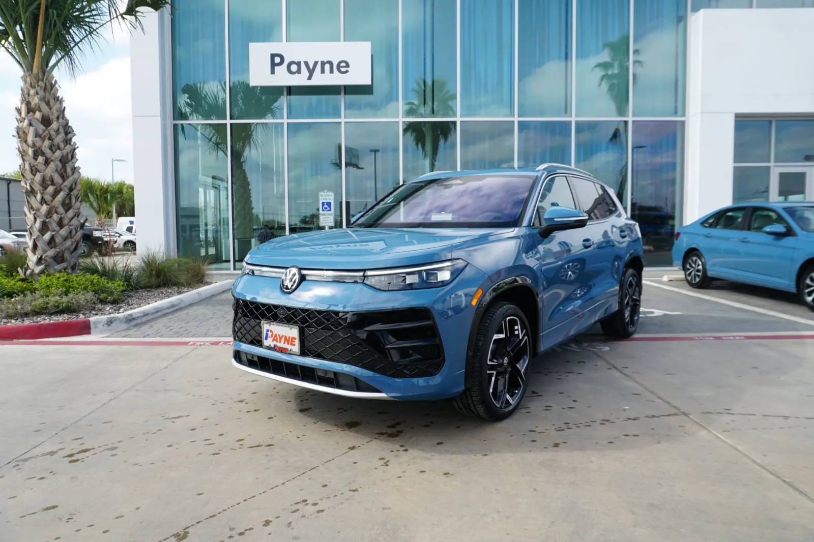 2026 Volkswagen Tiguan SEL R-Line