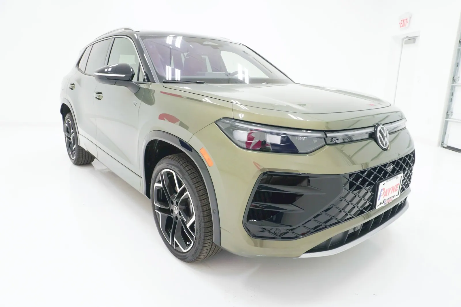 2026 Volkswagen Tiguan SEL R-Line Turbo