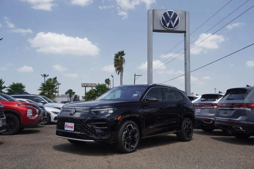 2026 Volkswagen Tiguan SEL R-Line Turbo