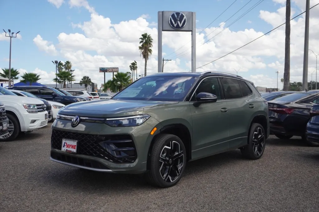 2026 Volkswagen Tiguan SEL R-Line Turbo