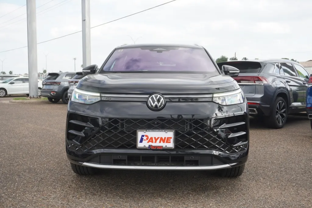 2026 Volkswagen Tiguan SEL R-Line