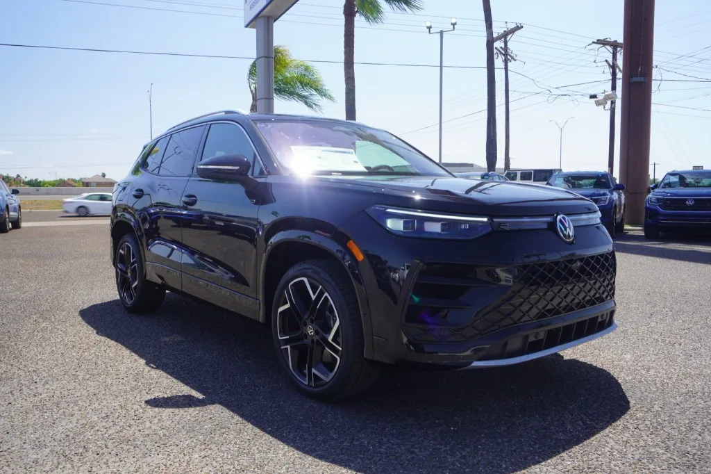 2026 Volkswagen Tiguan SEL R-Line Turbo