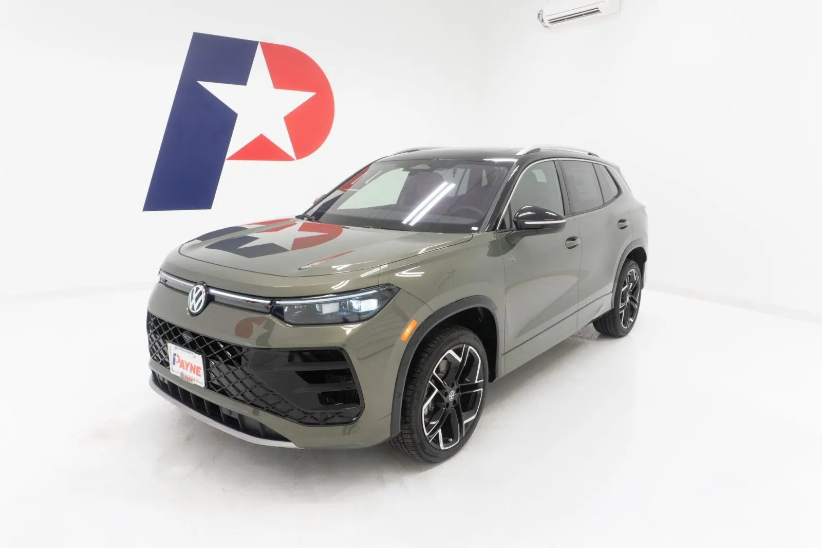 2026 Volkswagen Tiguan SEL R-Line Turbo