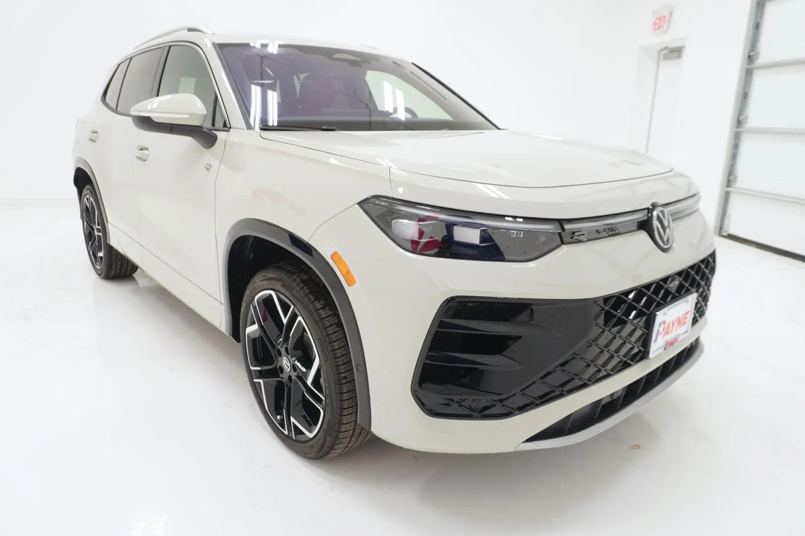 2026 Volkswagen Tiguan SEL R-Line Turbo 2026 Volkswagen Tiguan SEL R-Line Turbo